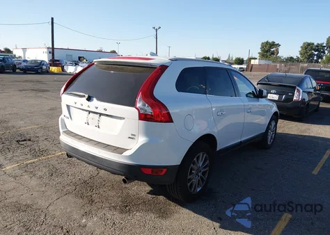 2010 Volvo Xc60 T6/T6 R-Design из США, поврежденный, VIN YV4992DZXA2101387